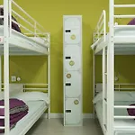 Augas Quentes Hostal Ourense